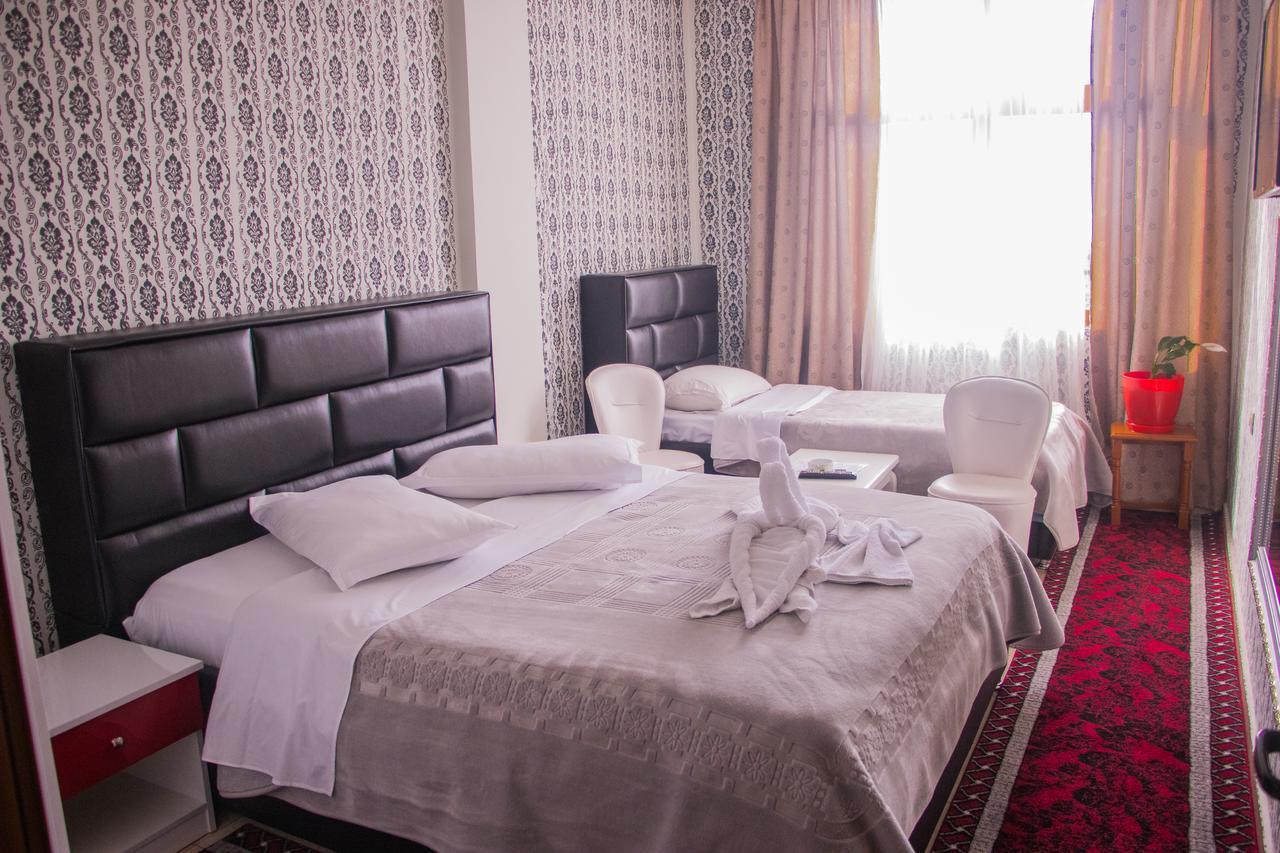 Hotel Arberia Tirana Exterior foto